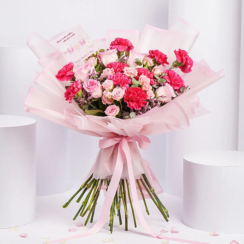 Carnations And Roses Bouquets For Mother: 