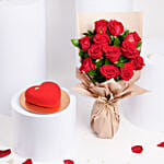 بوكيه ورد فخم جوري أحمر مع كيك شوكولاتة نصف كيلو