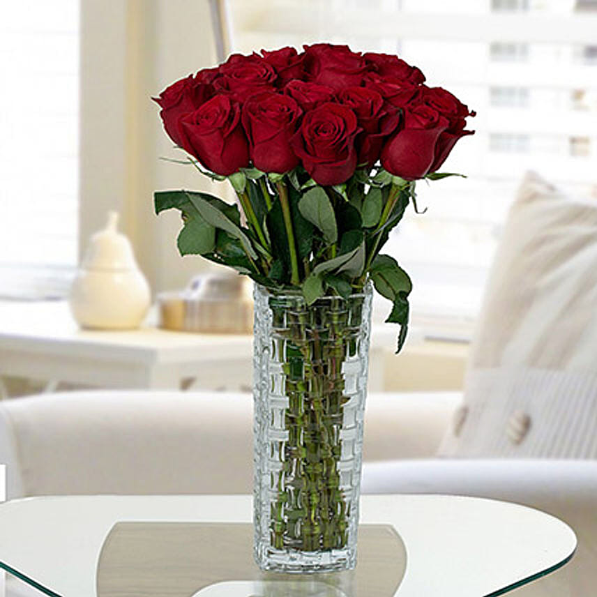 Fnp Red Roses Order Gorgeous Red Roses Arrangement Online | Same-Day Delivery UAE ...