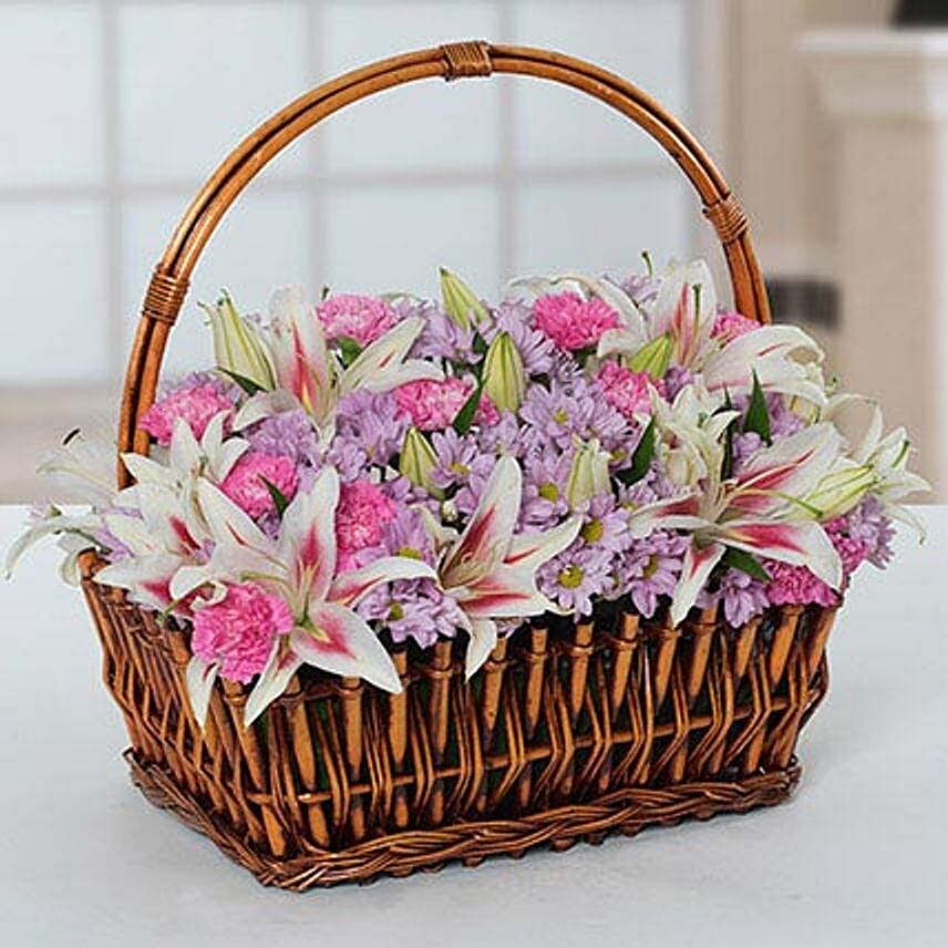 Attractive Flowers Basket