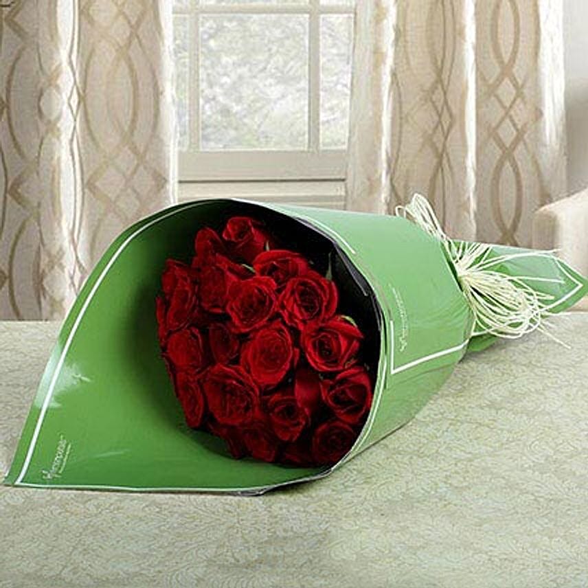 Online 2 Dozen Roses Bunch Gift Delivery in UAE - FNP