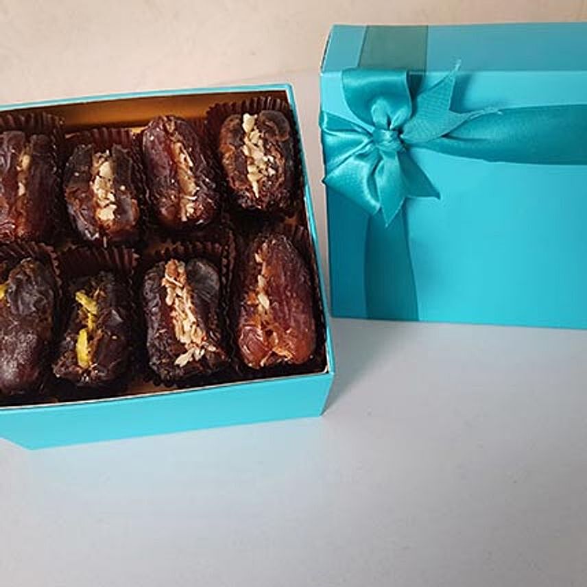 Box of Dates Stuffed with Dry Fruits