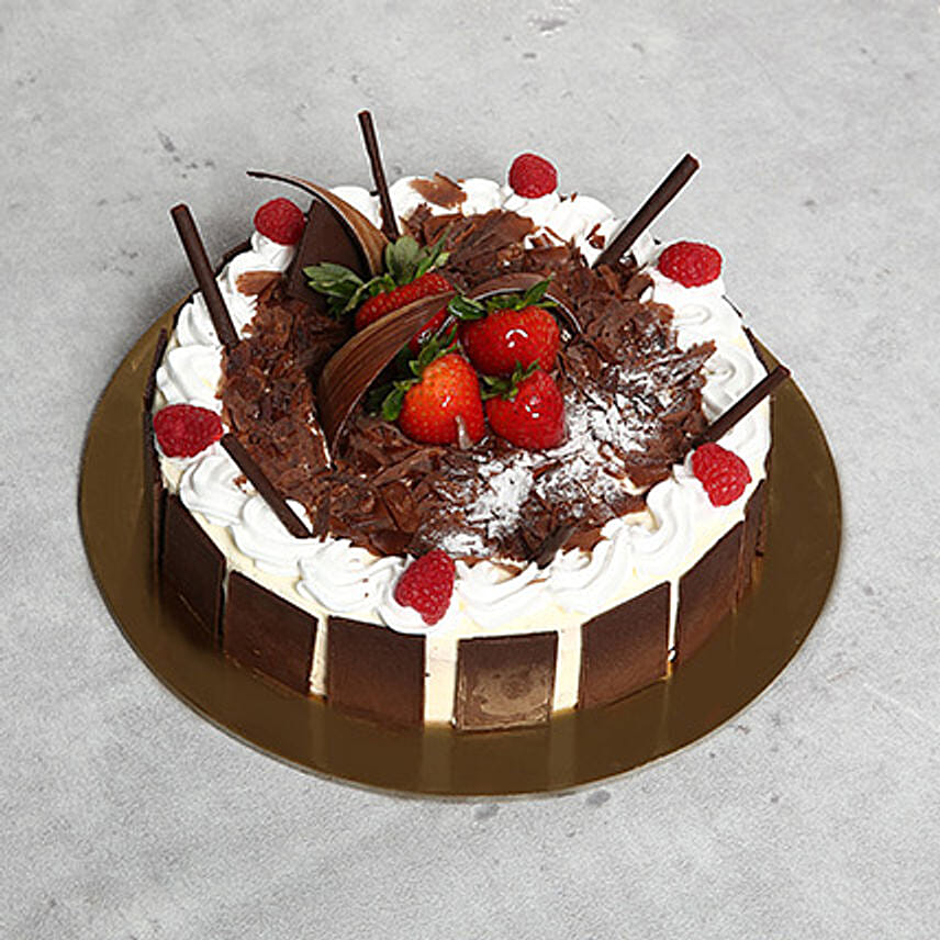 Delightful Black Forest Cake 12 Portion