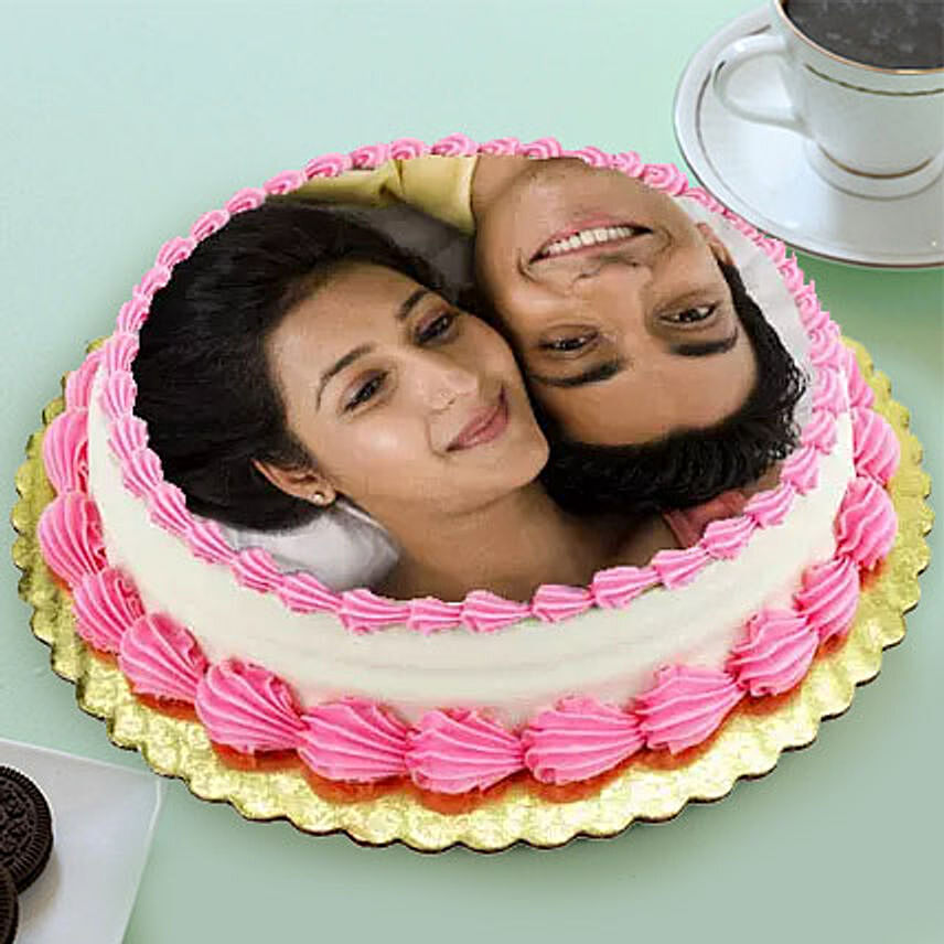 Personalized Cream Cake 1 Kg Vanilla Cake
