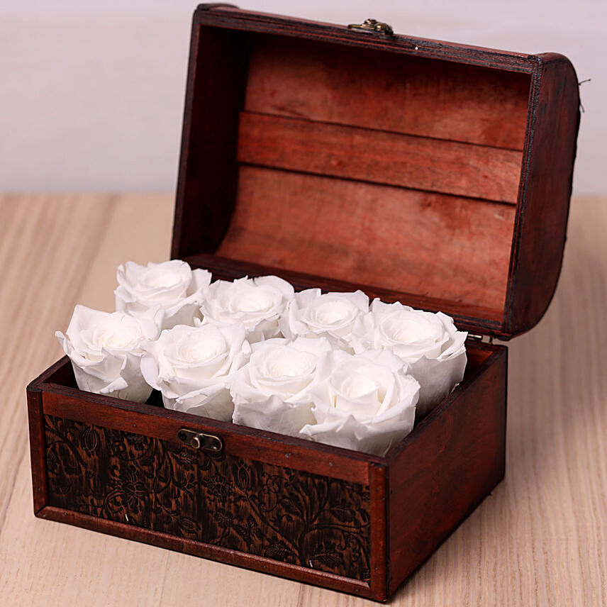 8 White Forever Roses in Treasure Box