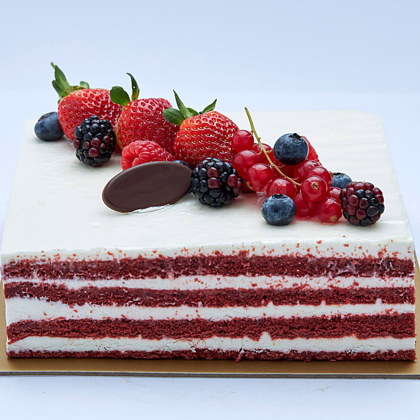 Red Velvet Cake 8 Portion
