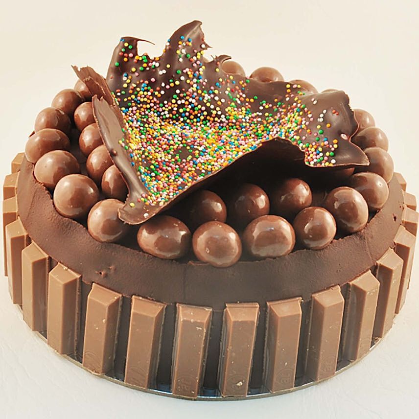 Delicious Chocolate Overload Cake