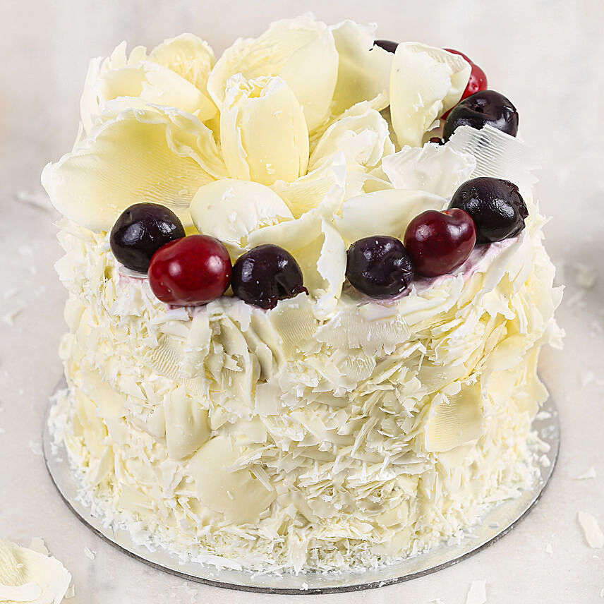 Heavenly White Forest Eggless Cake- 1.5 Kg