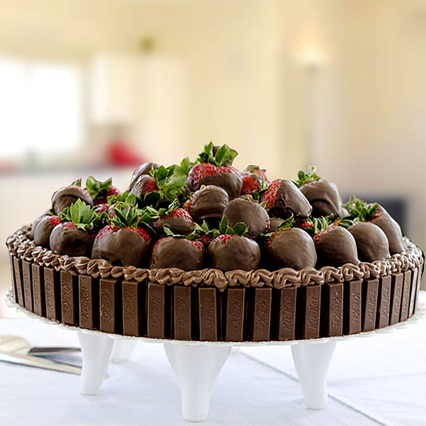 Chocolate And Strawberry Cake