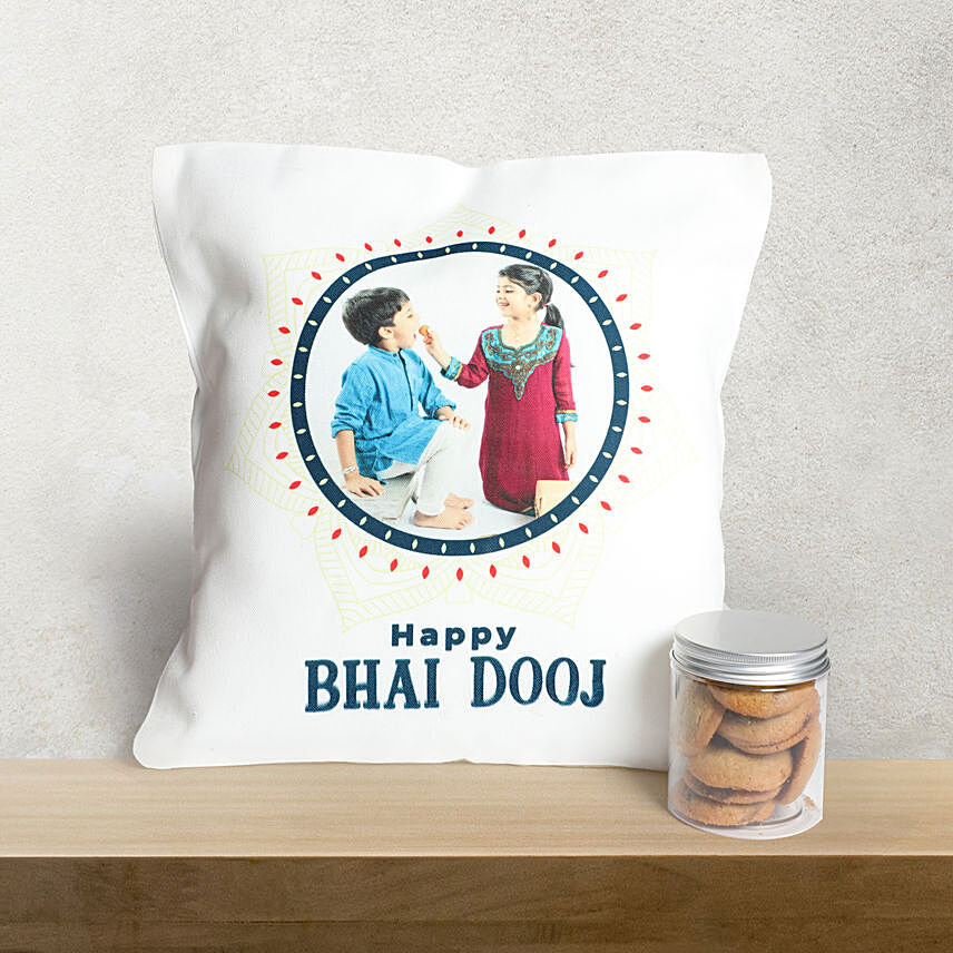 Happy Bhaidooj Personalised Cushion n Cookies