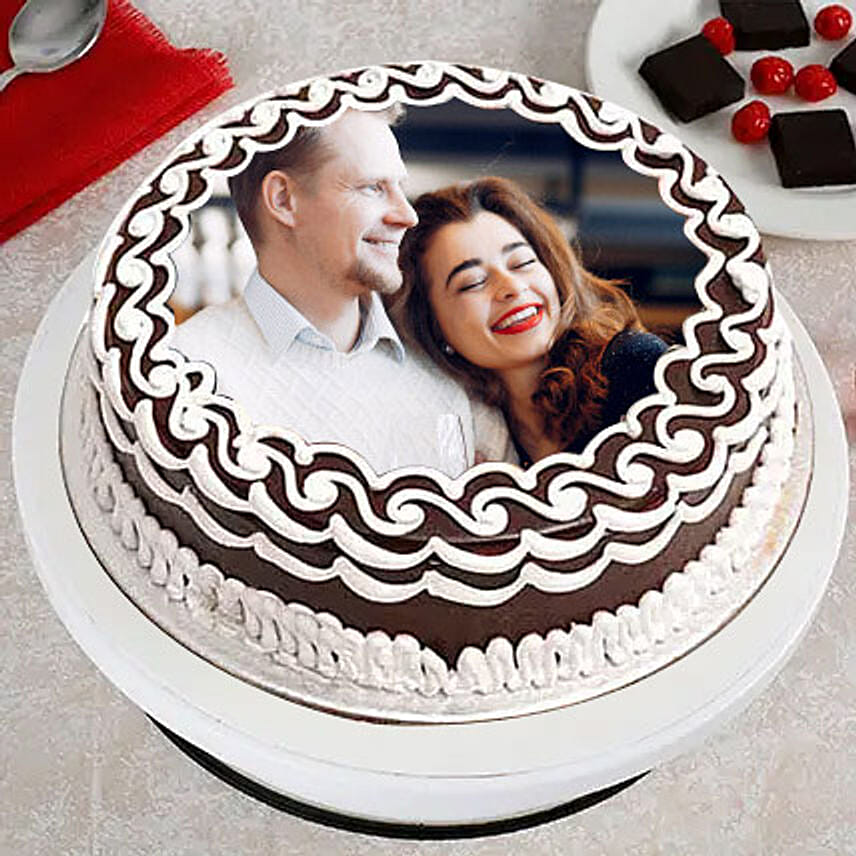 Delightful Designer Photo Cake- Vanilla 2 Kg Eggless