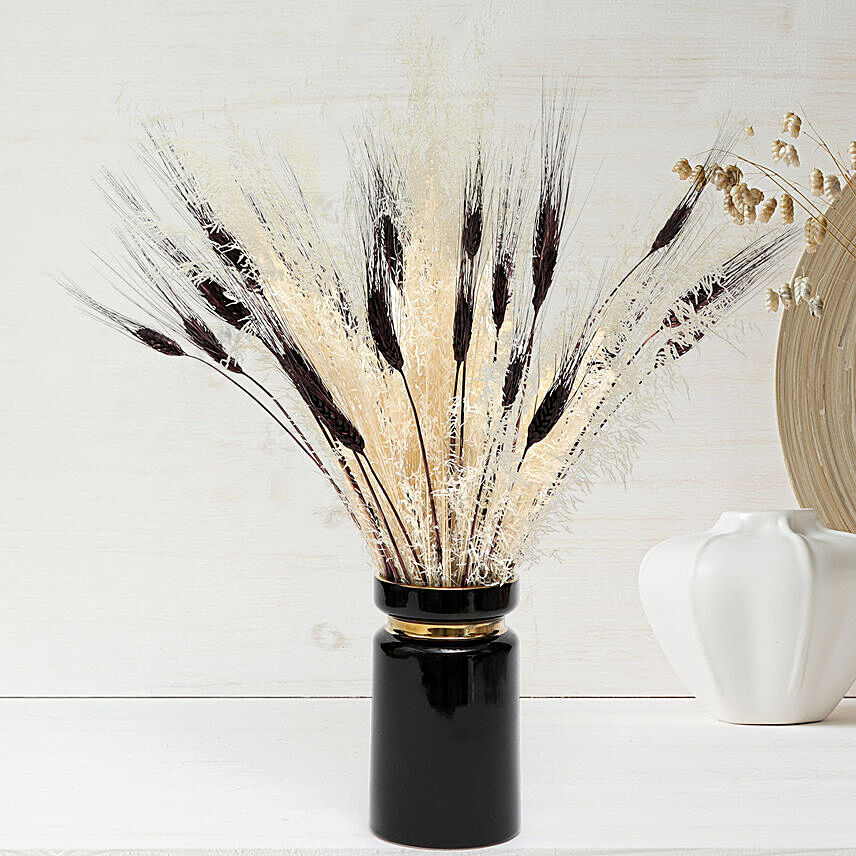 Dry Black Wheat & Eragrostis In Black Pot