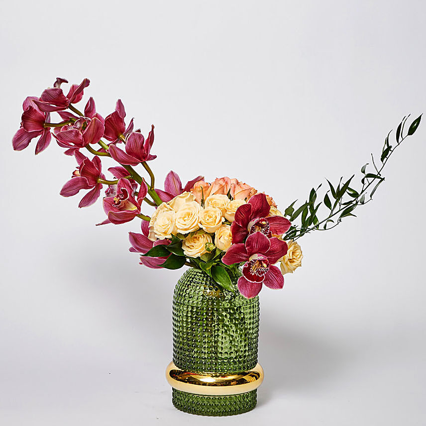 Exquisite Mixed Flower Vase Arrangement
