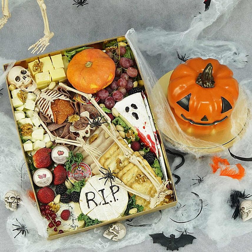 Evil Pumkin Cake with Skeleton Cheese Box