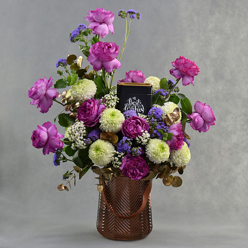 Breathtaking Flowers With Chocolates