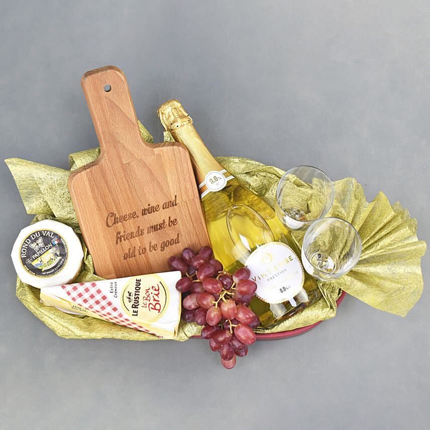 Online Cheese and Non Alcoholic Wine Hamper Gift Delivery in UAE FNP