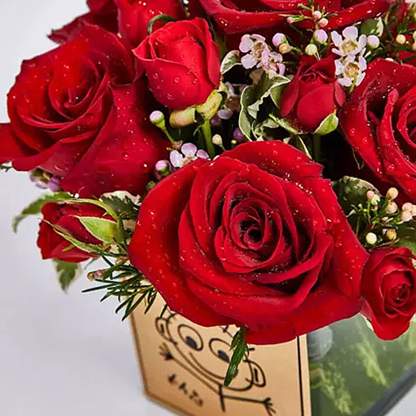 Online Love U This Much Roses with Redvelvet Cake Gift Delivery in UAE ...