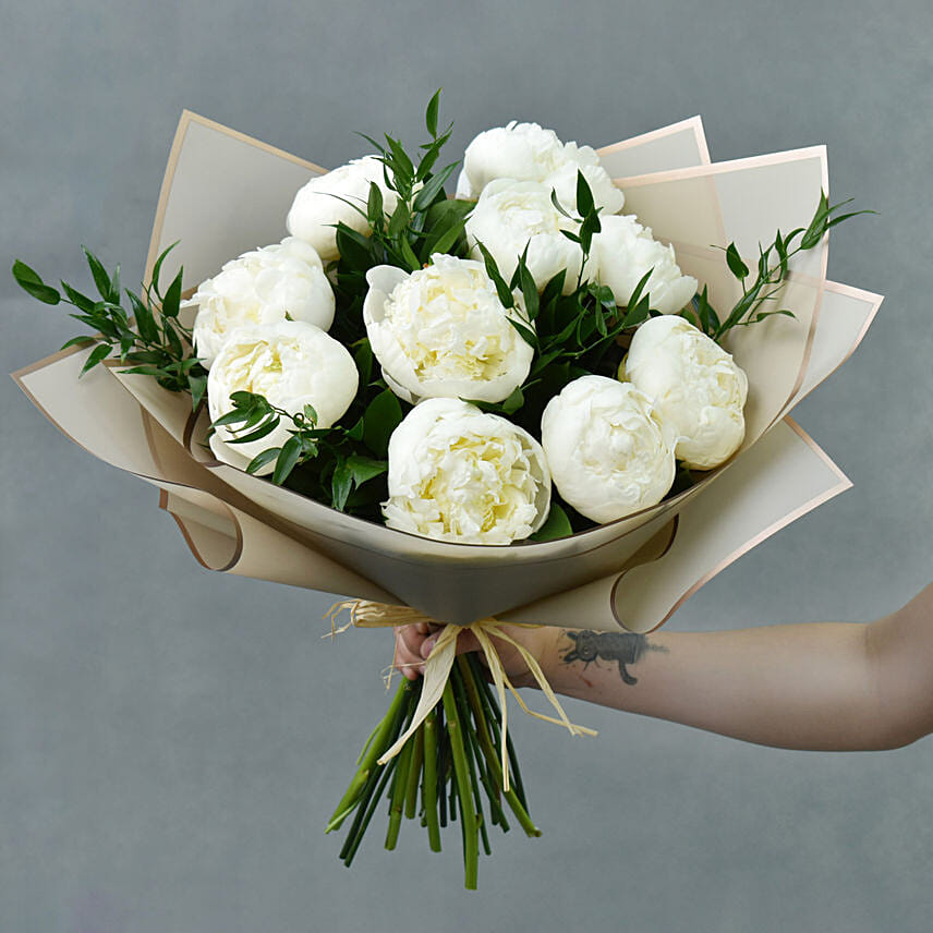 Elegant 10 White Peonies Bouquet