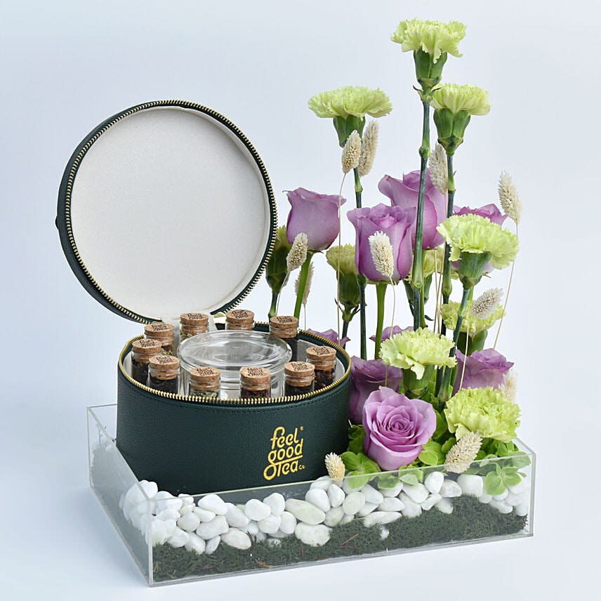 Premium Tea in Leather Box with Flowers