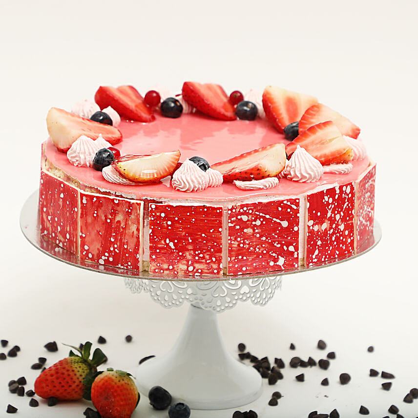 Strawberry Flavour Cake 1 Kg