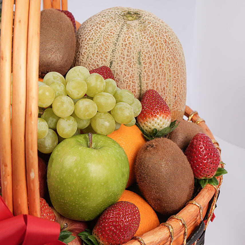 Online Summer Fruit Basket Gift Delivery in UAE FNP