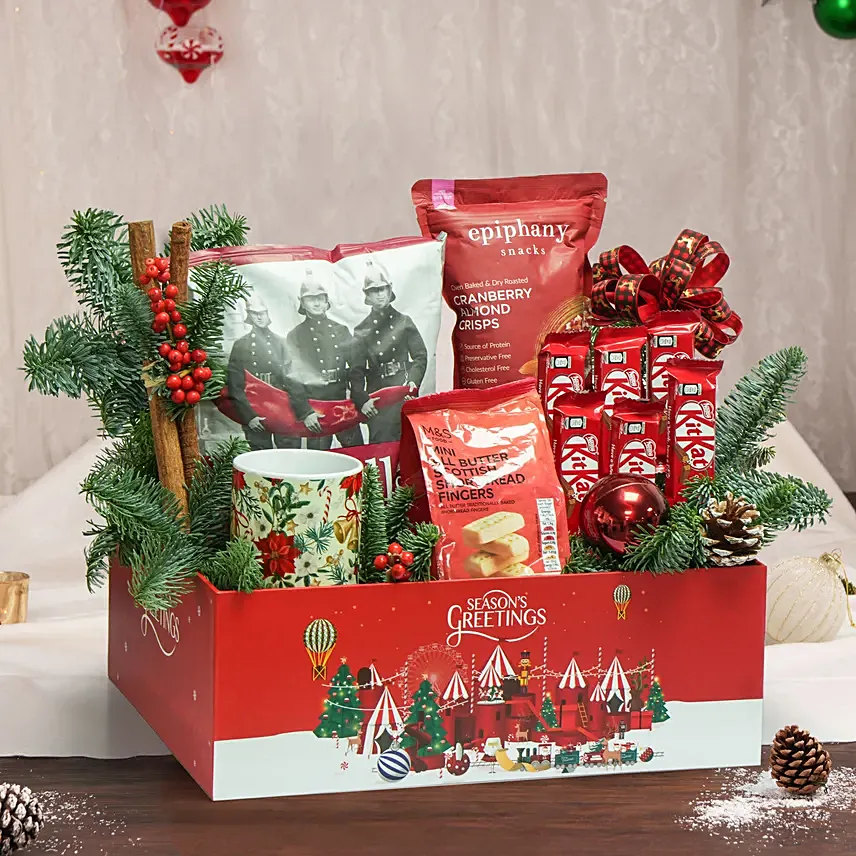 سلة هدايا كريسماس - مقرمشات وسناكات وشوكولاته في سلة