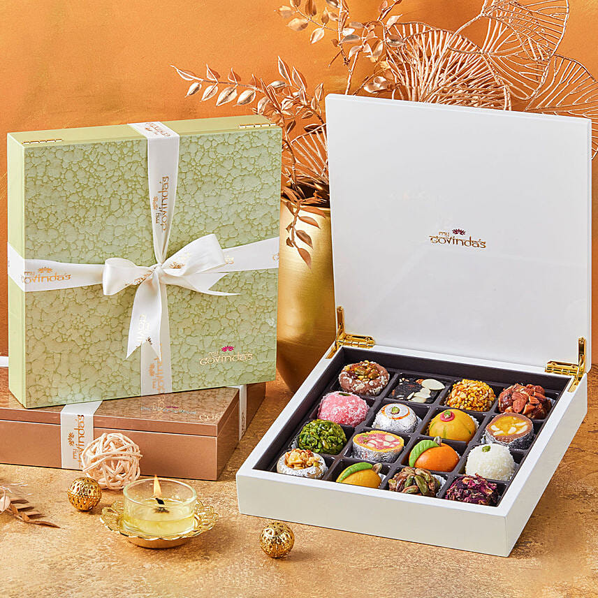 Luxury Pearl Premium Sweet Box 16 Pcs