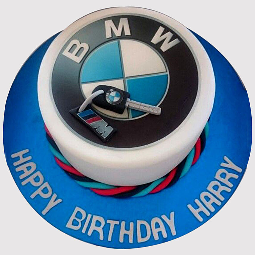 كيكة عيد ميلاد BMW بالترافل