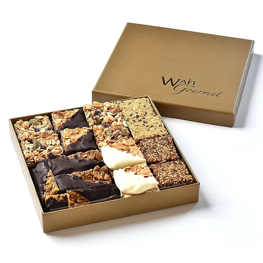 Crackers and Chocolate Mix Box By Wafi