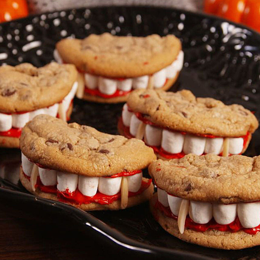 Dracula Mouth Cookies 6 Pcs