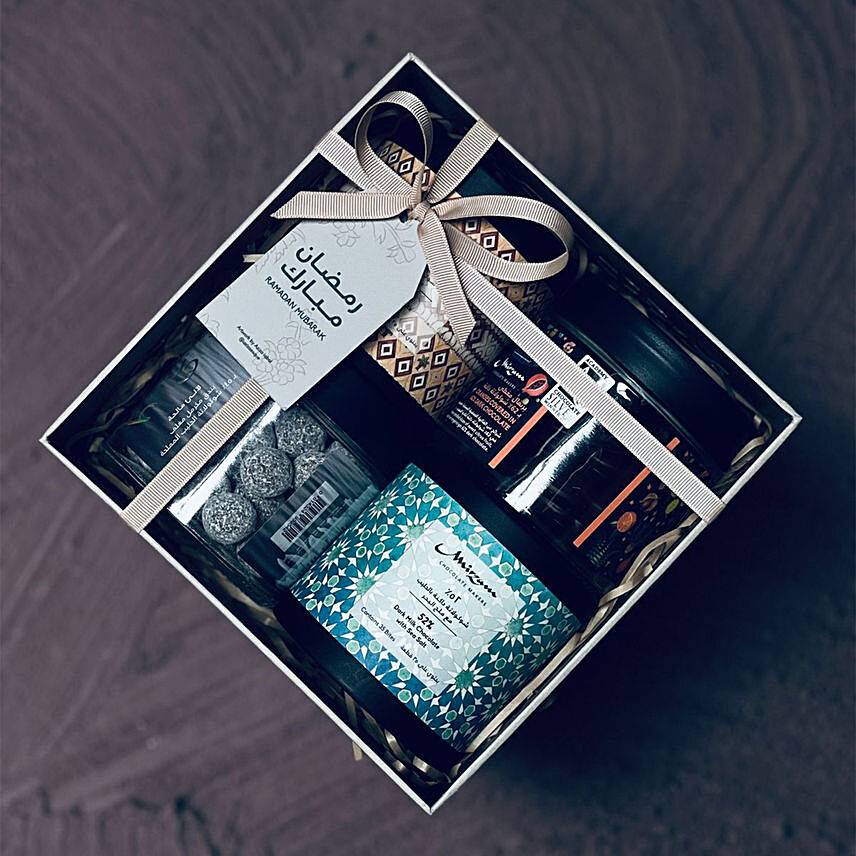 Misbah Hamper Box By Mirzam
