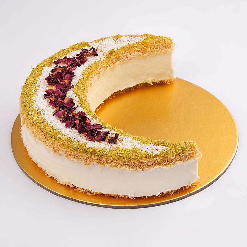 Kunafa and Cream Crescent Moon Cake