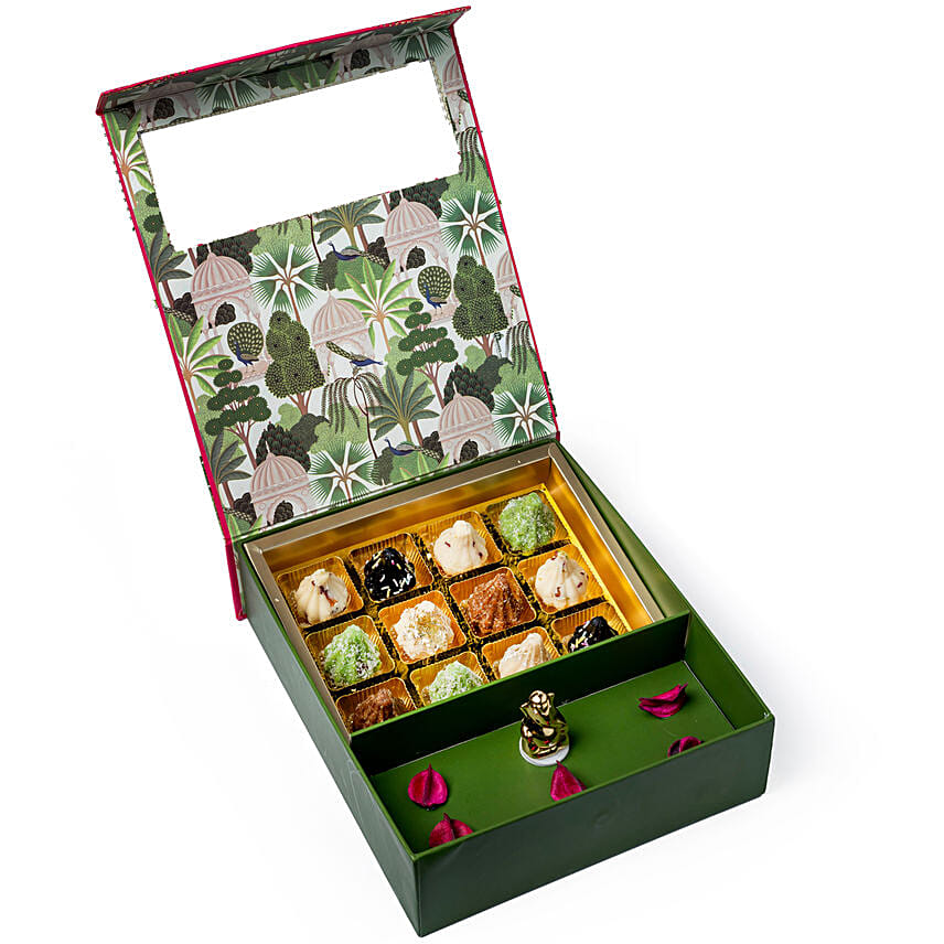 Small Ganpati Hamper with 12 Speciality Modak: Indian Sweets 