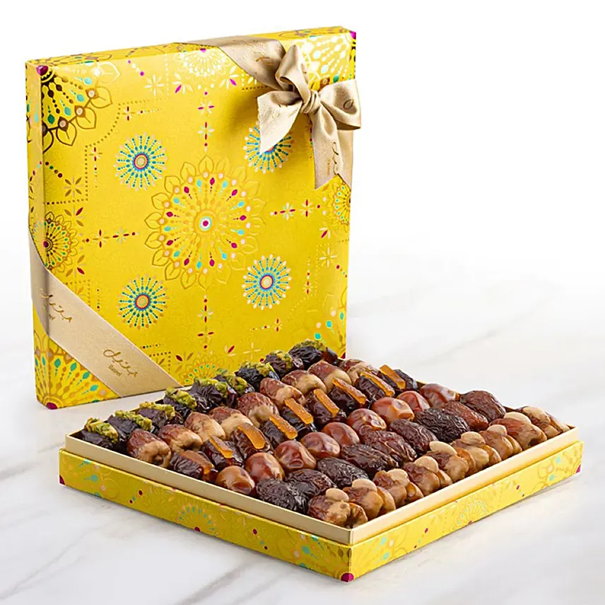 Bateel Assorted Dates Diwali Aura Collection Bateel Assorted Dates Diwali Aura Collection: