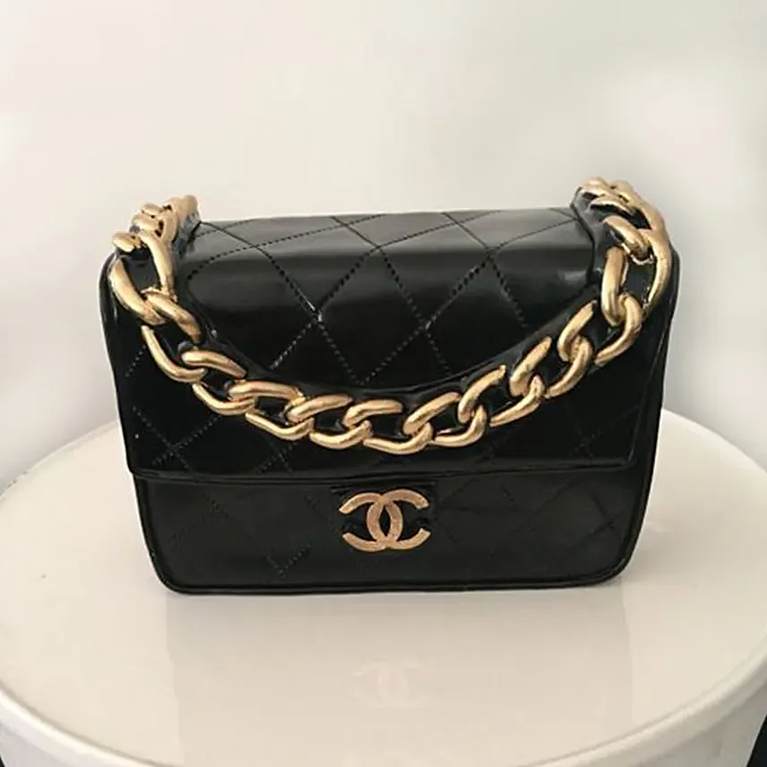 Chanel Themed 3D Cake Chanel Themed 3D Cake: Designer Cakes