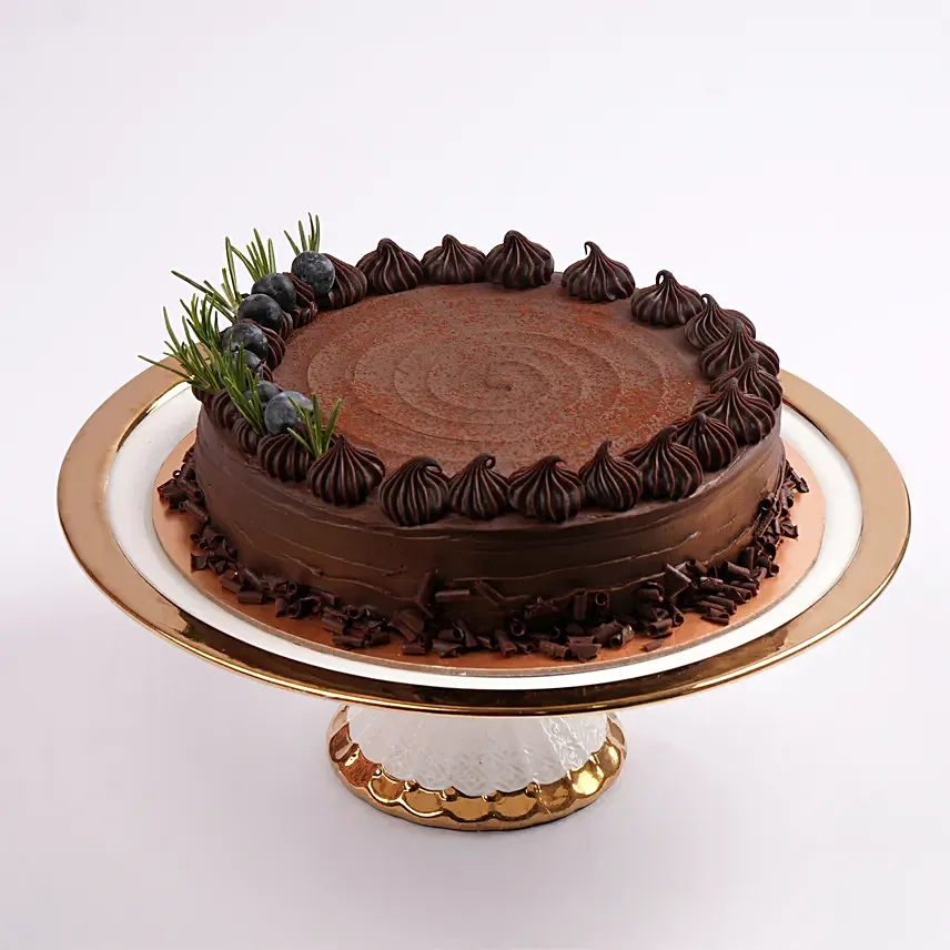 ماد كيك شوكولاتة مكثفة: كيك جاهز لكل المناسبات