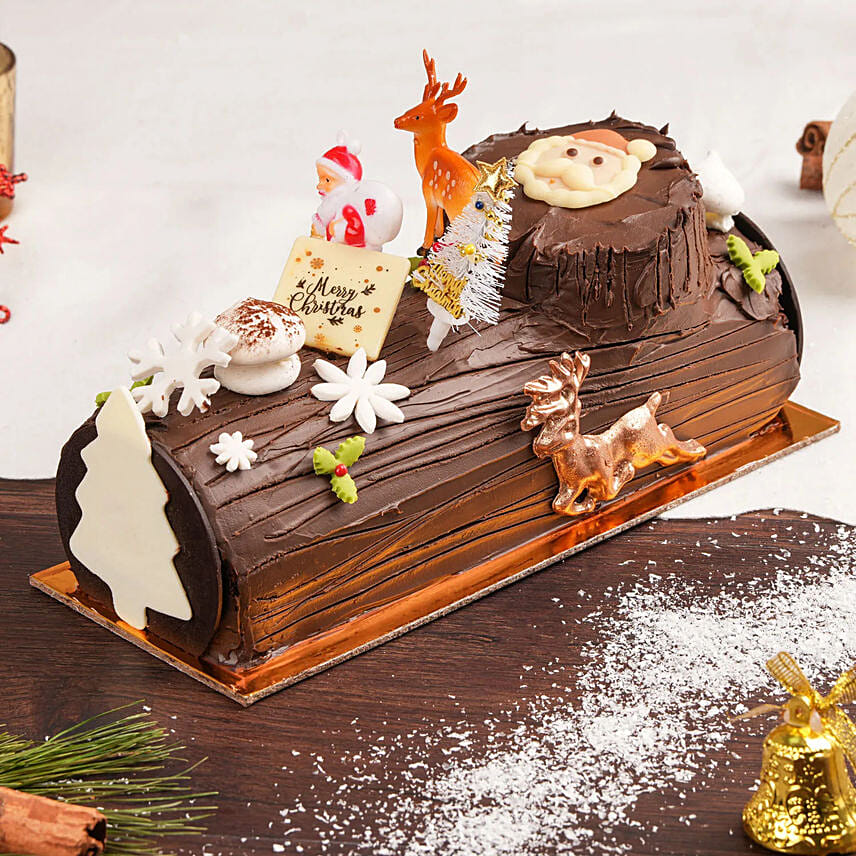 Decorative Chocolate Log Cake Decorative Chocolate Log Cake: Christmas Cakes