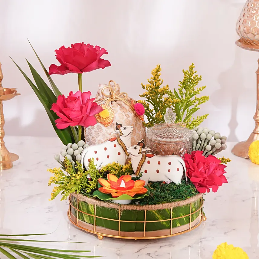 Deepavali Blessings Tray: Diwali Flowers & Sweets