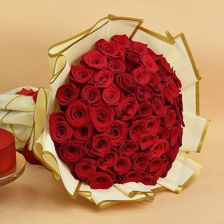 50 Valentines Roses Bouquet With Cake