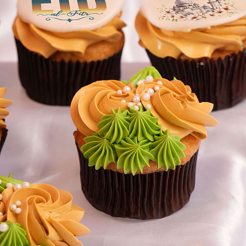6 Eid Mubarak Cupcakes