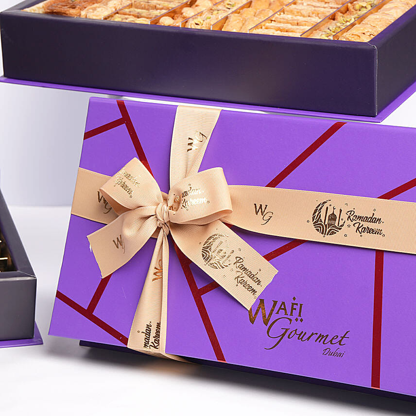 Baklawa and Stuffed Dates Gift Set By Wafi