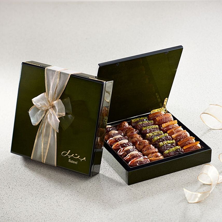 Bateel Green Wood Filled Dates Small 520gms