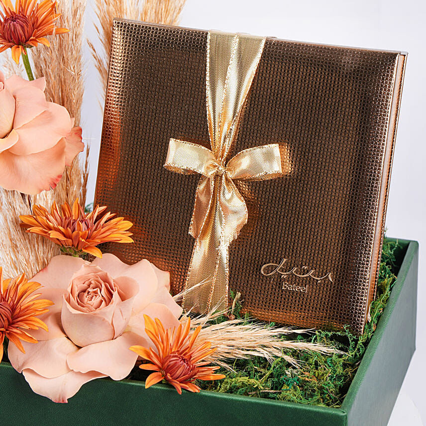 Bateel Midas Medium Gift Set Assorted with Flowers