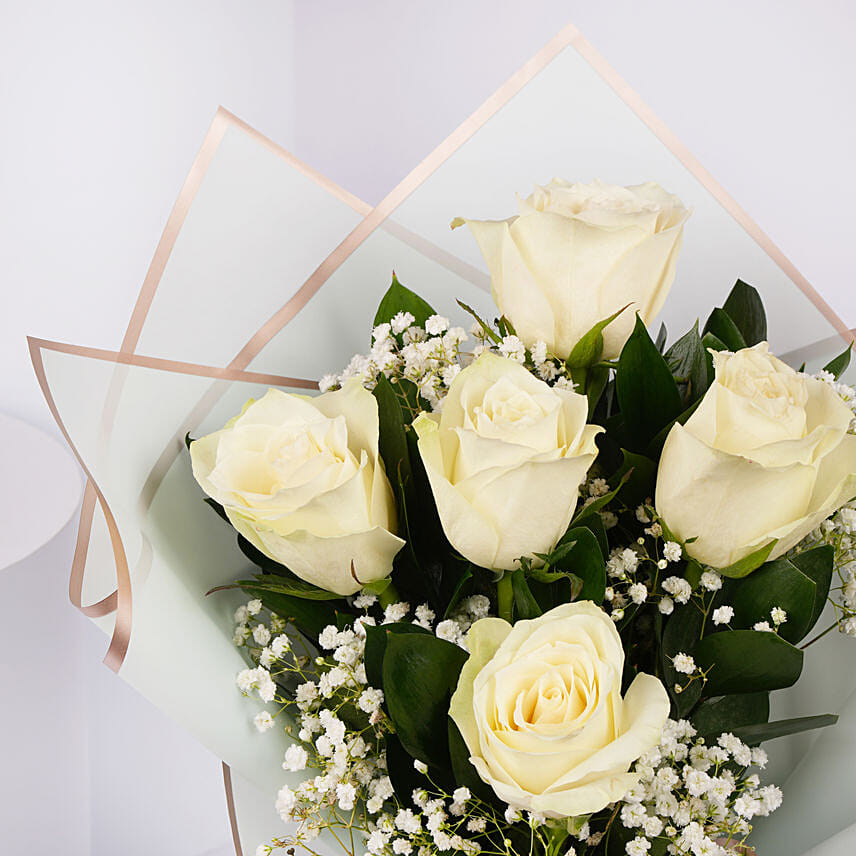 Beautiful Bunch of 5 White Roses