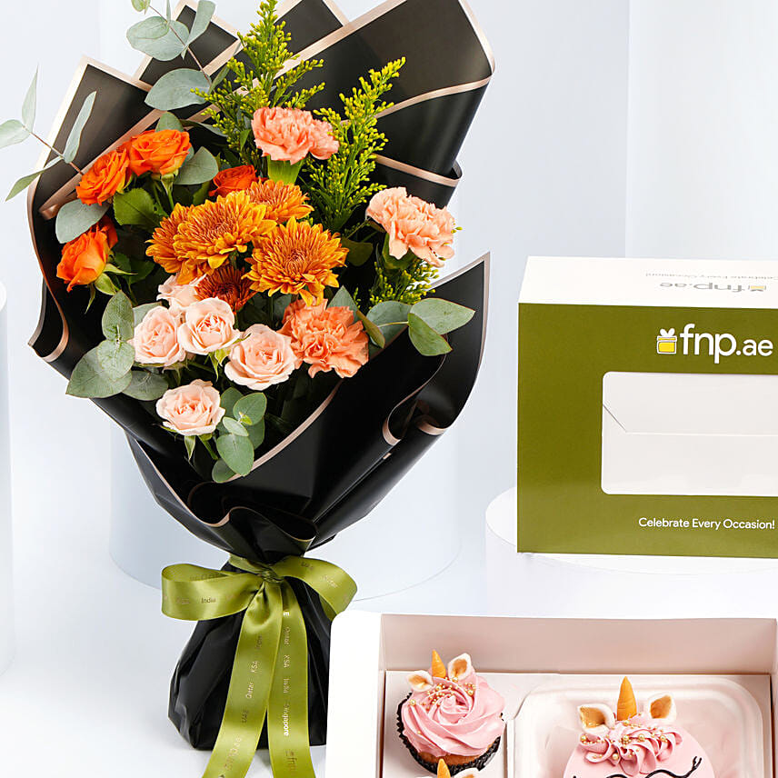 Bento Cake n Cupcakes With Flowers