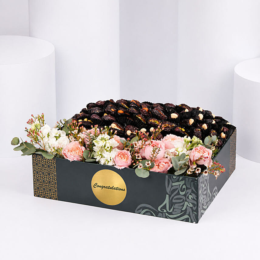 Blush Roses And Stuffed Dates Gift Box