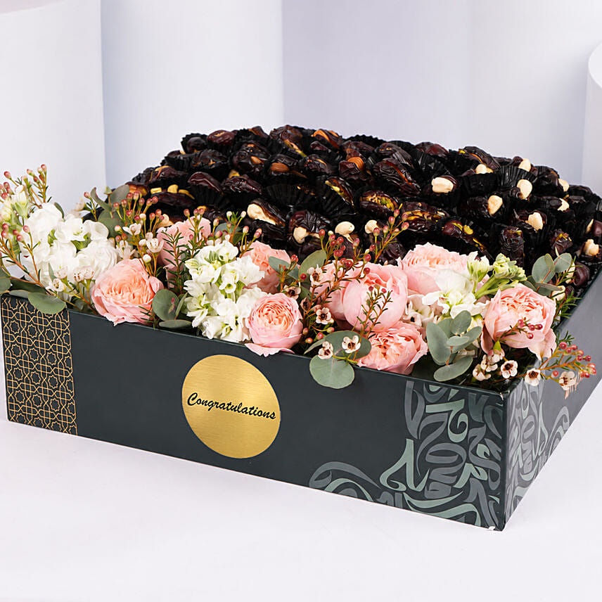 Blush Roses And Stuffed Dates Gift Box