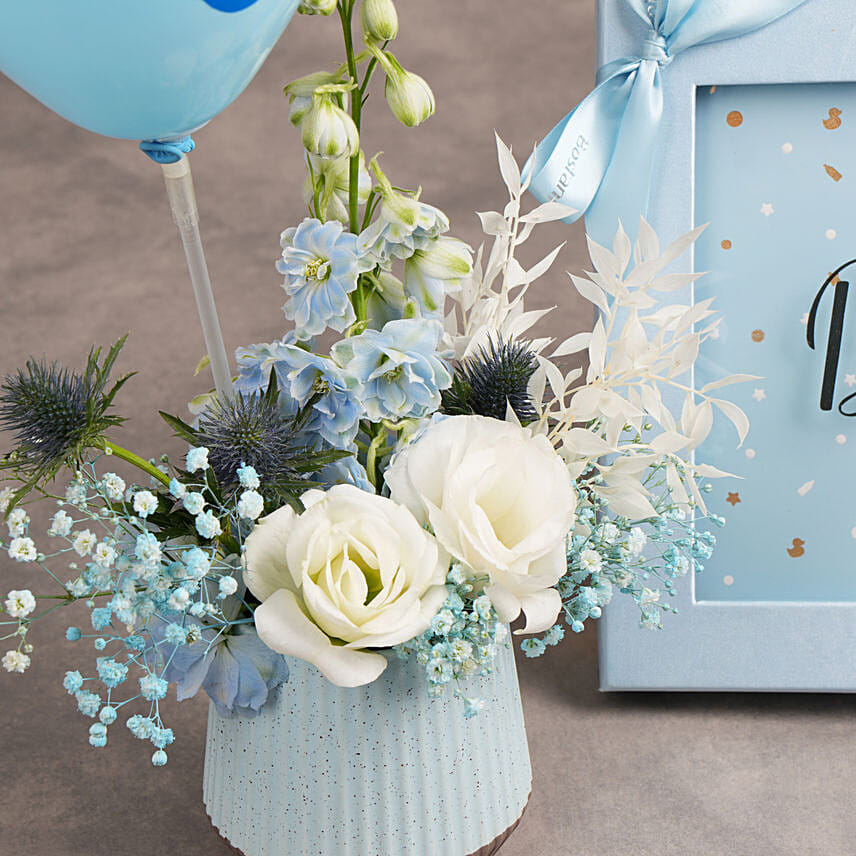 Bostani Its a Boy Chocolate with Flowers
