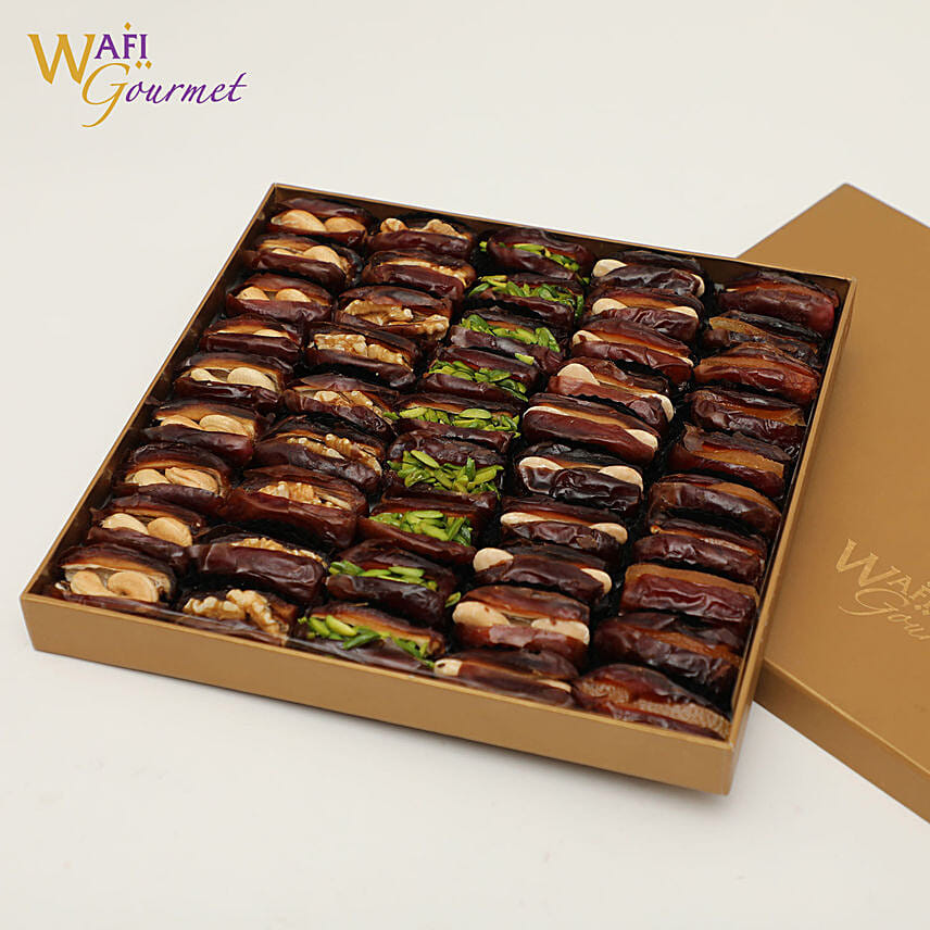 Box of Assorted Khudri Dates with Dry Nuts Fillings Gift by Wafi Gourmet 865g