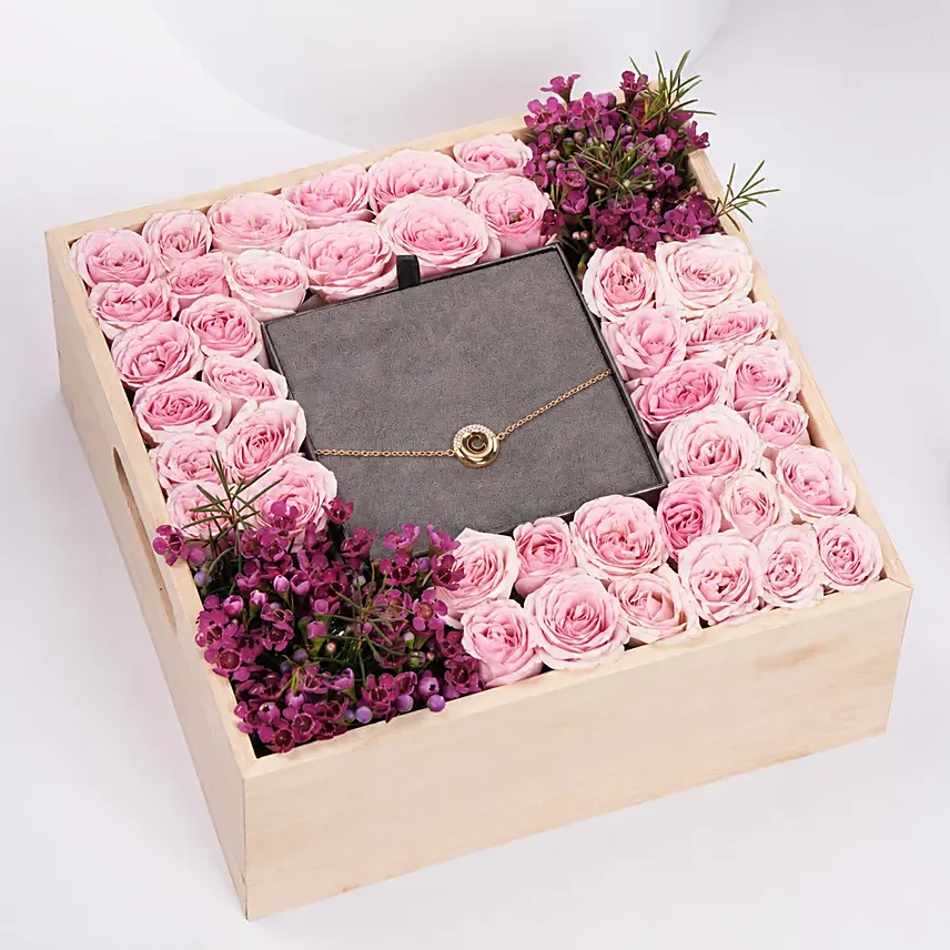 Cerruti 1881 Gold Plated valeria Bracelet GIft Tray for Her